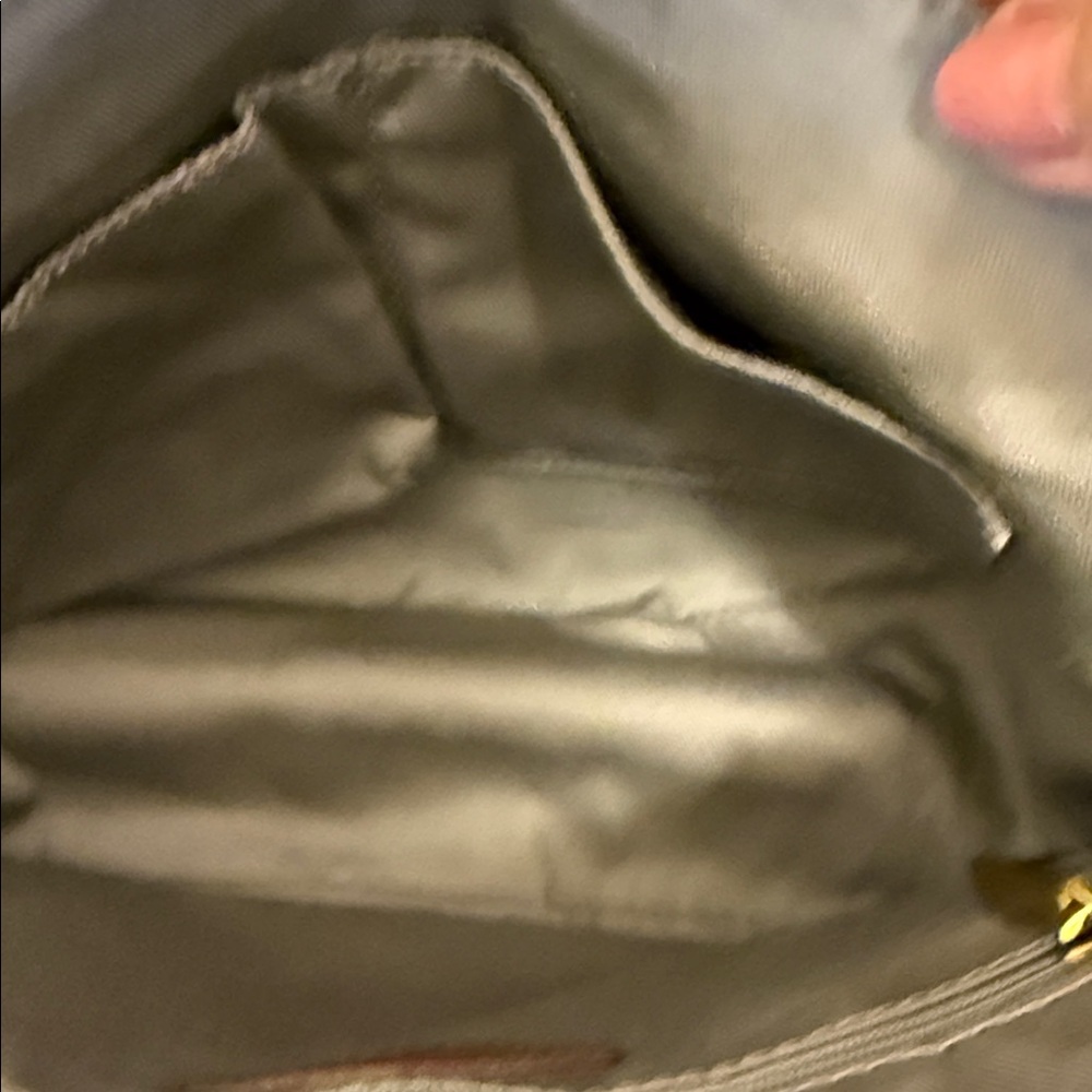 Fossil  Elegant Burgundy Leather Crossbody Bag - Picture 7 of 8